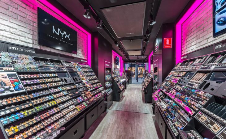Retail fit out for cosmetics franchise
