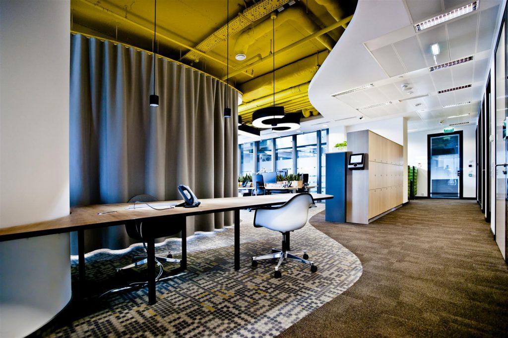 Physical barrier at EY, Warsaw