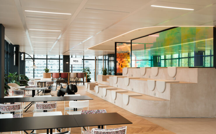 Tétris inaugure ses bureaux « miroirs » à La Défense, un showroom de son savoir-faire autour du design et du réemploi